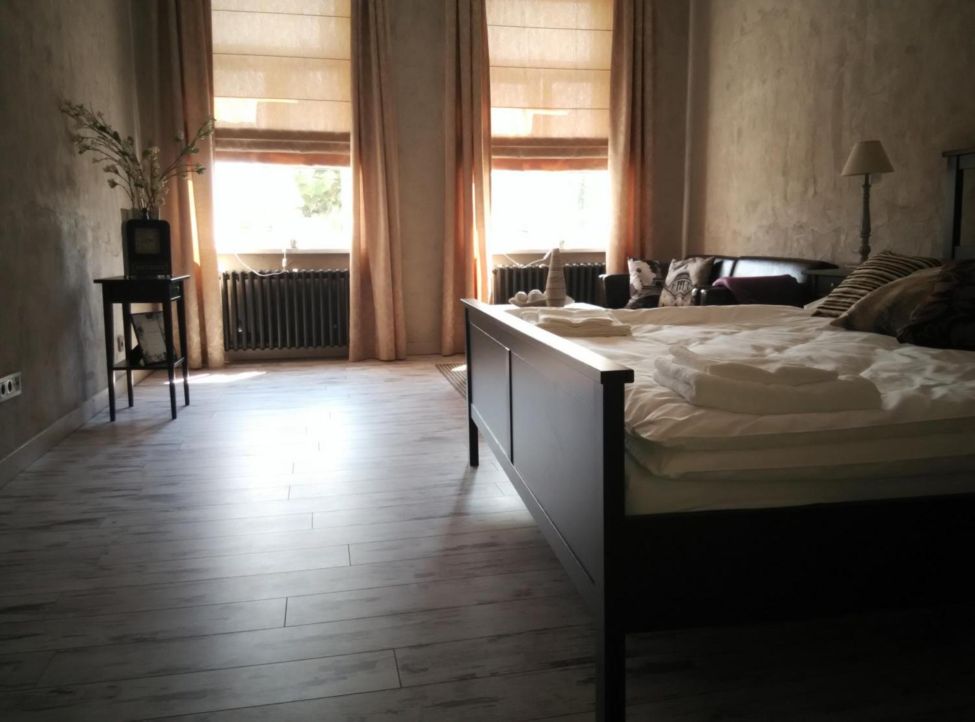 Apartments Rose Garden Дечин Екстер'єр фото